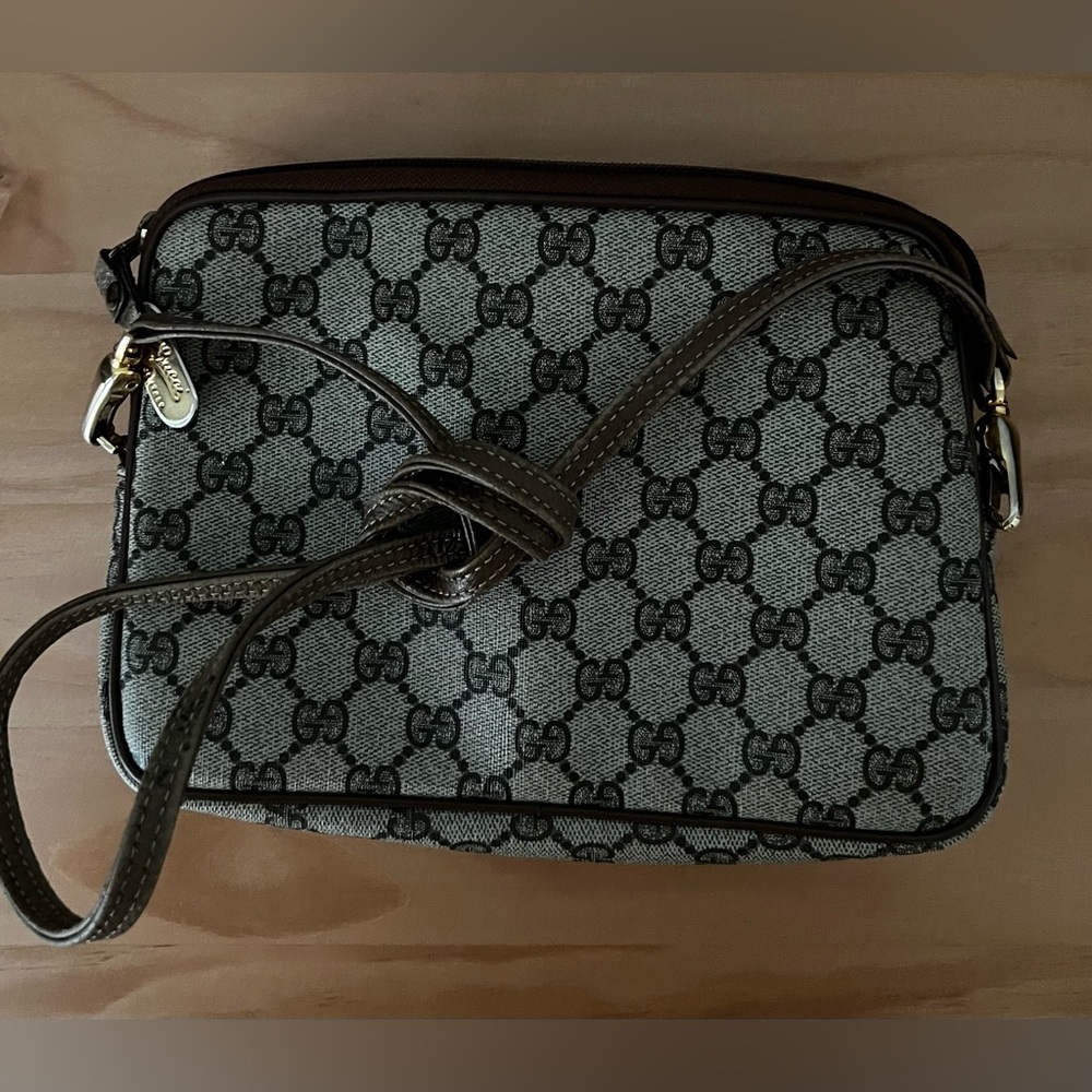Vintage GUCCI Shoulder Bag, Authentic, Great Condition